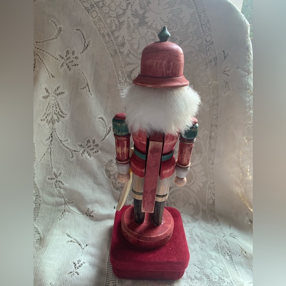 Cute soldier Nutcracker 1980’s/90’s - Picture 7 of 9